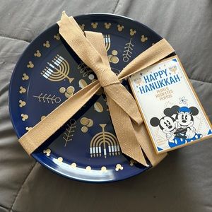 DISNEY PARKS HAPPY HANUKKAH PLATES